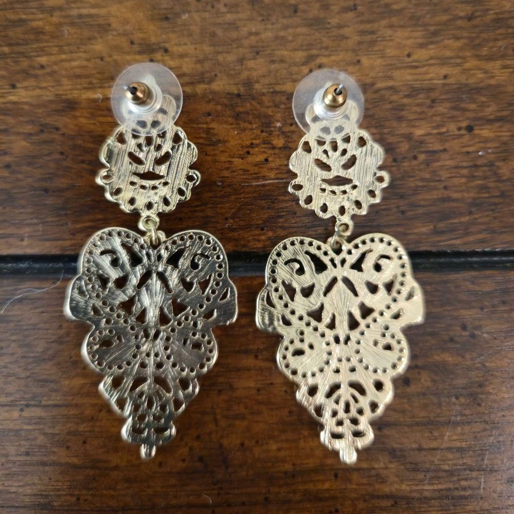 Banana Republic Gold Filigree Chandelier Earrings - Picture 8 of 12